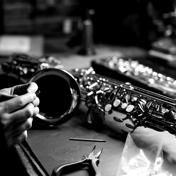 saxophone repair